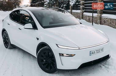 Внедорожник / Кроссовер Tesla Model Y 2025 в Киеве