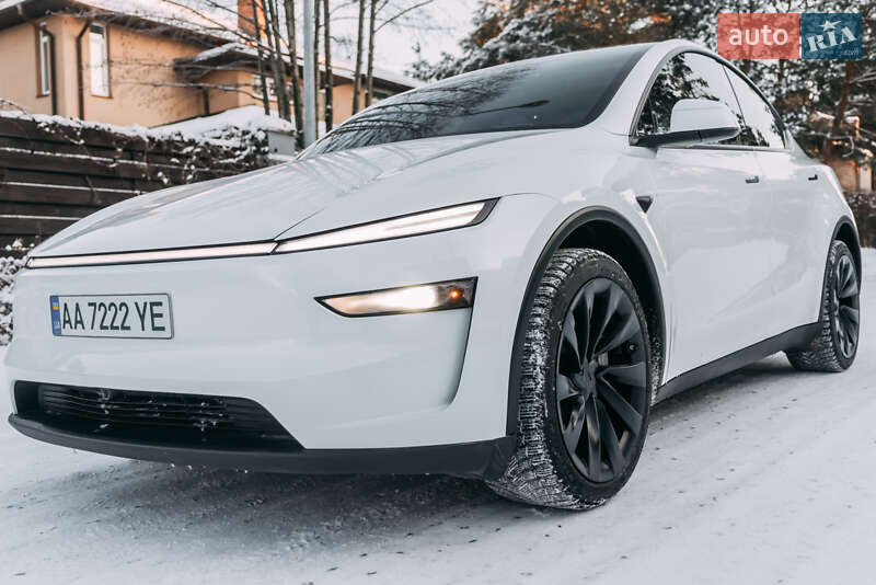 Внедорожник / Кроссовер Tesla Model Y 2025 в Киеве фото 3 Внедорожник / Кроссовер Tesla Model Y 2025 в Киеве