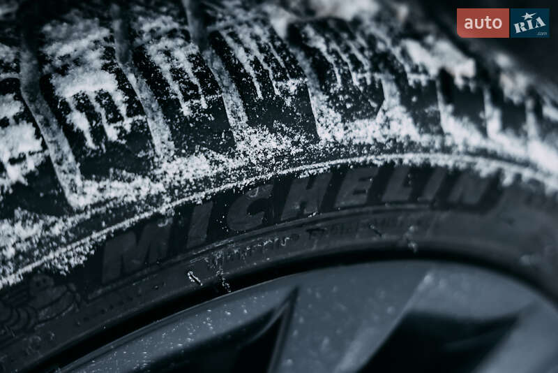 Внедорожник / Кроссовер Tesla Model Y 2025 в Киеве фото 16 Внедорожник / Кроссовер Tesla Model Y 2025 в Киеве