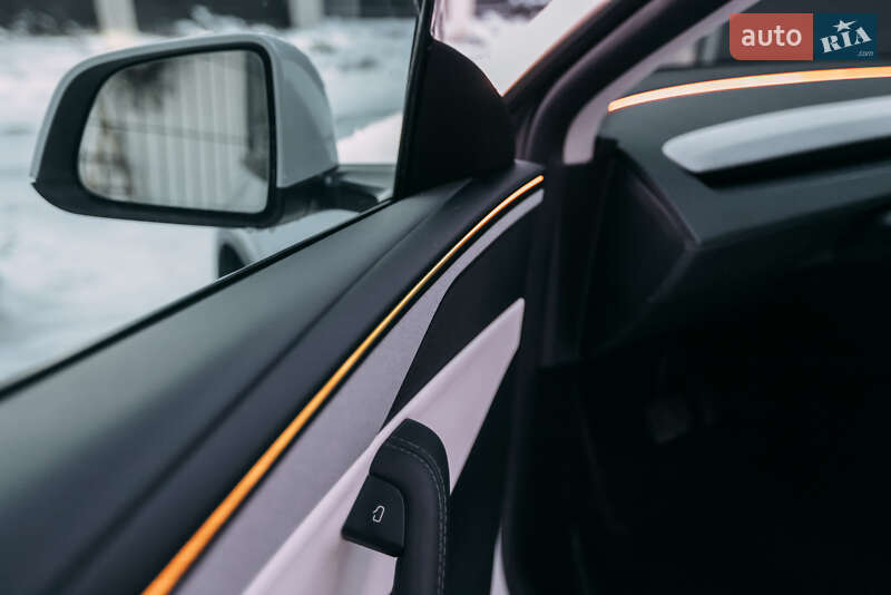 Внедорожник / Кроссовер Tesla Model Y 2025 в Киеве фото 31 Внедорожник / Кроссовер Tesla Model Y 2025 в Киеве