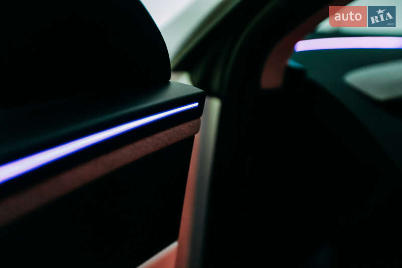 Внедорожник / Кроссовер Tesla Model Y 2025 в Киеве фото 42 Внедорожник / Кроссовер Tesla Model Y 2025 в Киеве