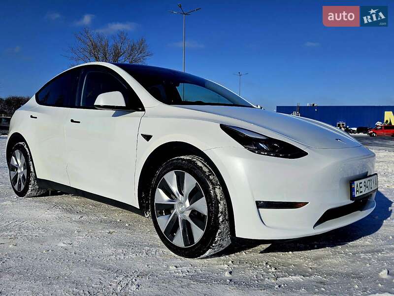 Позашляховик / Кросовер Tesla Model Y 2023 в Дніпрі