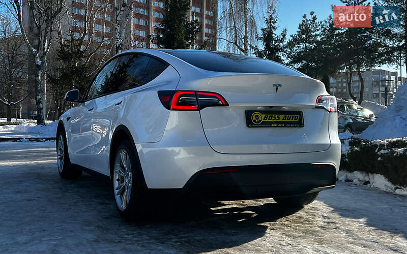 Позашляховик / Кросовер Tesla Model Y 2022 в Львові