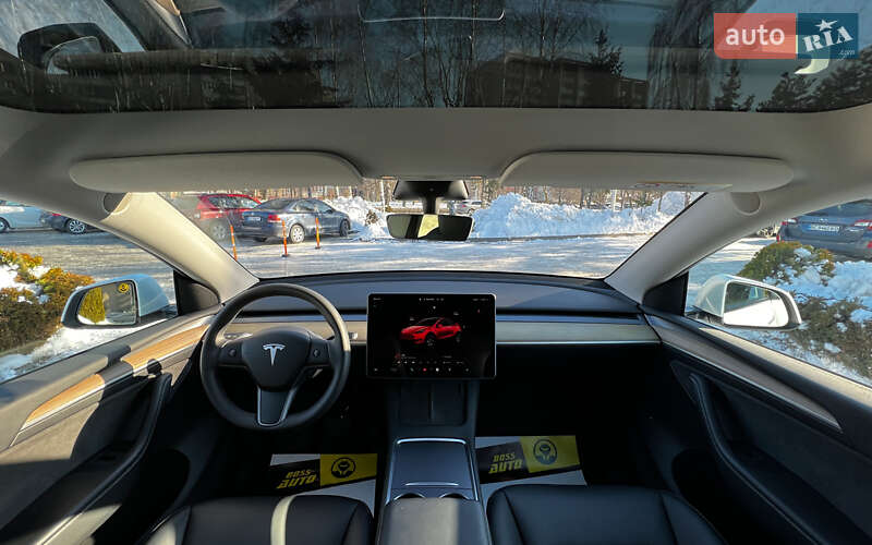 Позашляховик / Кросовер Tesla Model Y 2022 в Львові