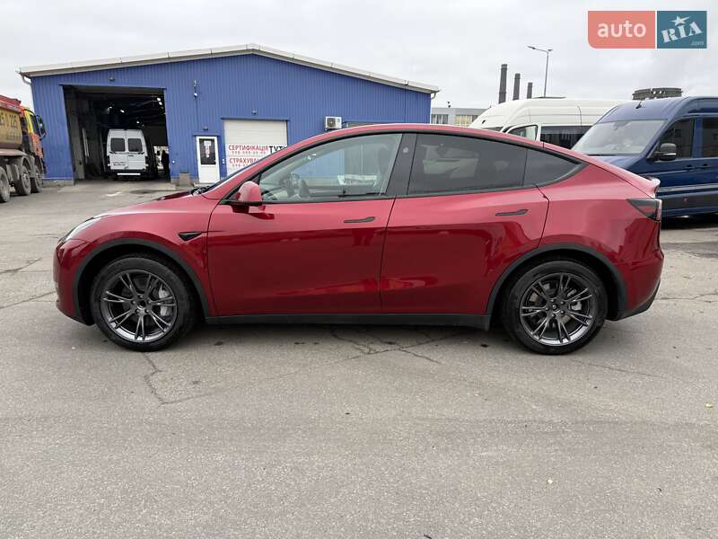 Внедорожник / Кроссовер Tesla Model Y 2024 в Киеве