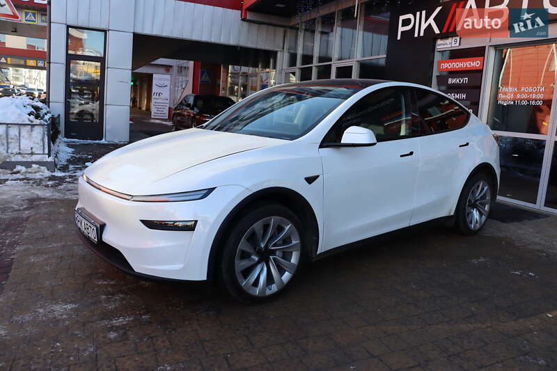 Внедорожник / Кроссовер Tesla Model Y 2025 в Львове фото 2 Внедорожник / Кроссовер Tesla Model Y 2025 в Львове