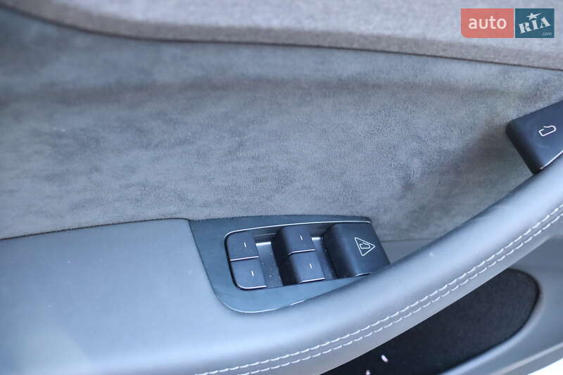 Внедорожник / Кроссовер Tesla Model Y 2025 в Львове фото 9 Внедорожник / Кроссовер Tesla Model Y 2025 в Львове