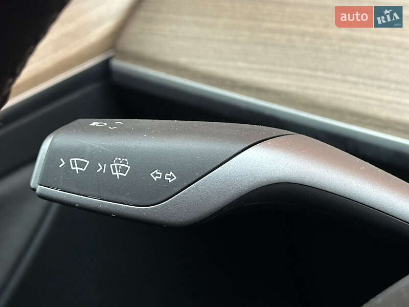 Внедорожник / Кроссовер Tesla Model Y 2024 в Киеве фото 46 Внедорожник / Кроссовер Tesla Model Y 2024 в Киеве