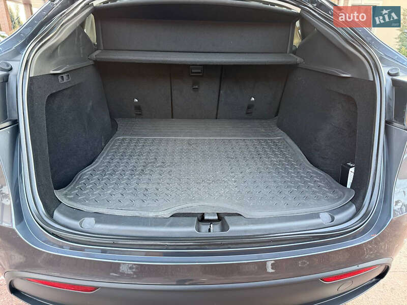 Внедорожник / Кроссовер Tesla Model Y 2023 в Днепре