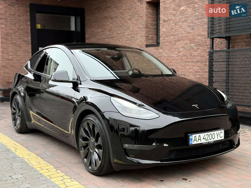 Позашляховик / Кросовер Tesla Model Y 2023 в Києві фото 4 Позашляховик / Кросовер Tesla Model Y 2023 в Києві