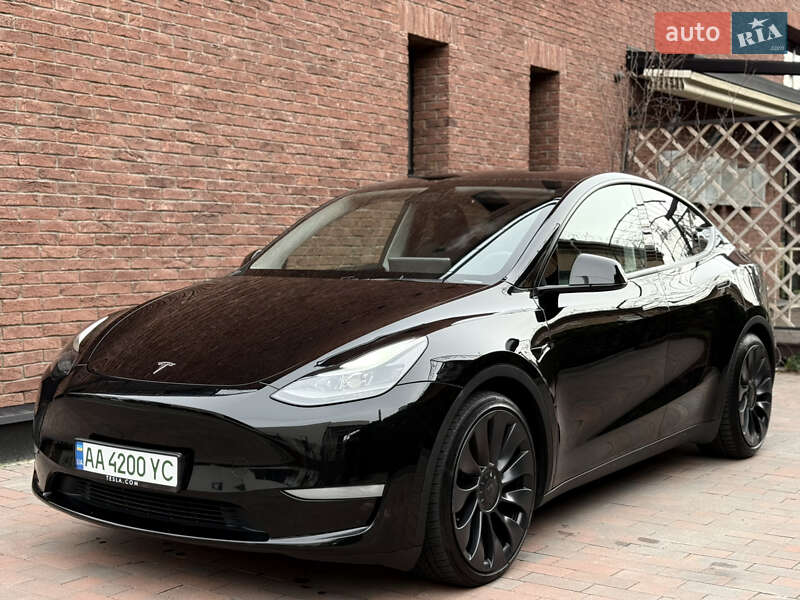 Позашляховик / Кросовер Tesla Model Y 2023 в Києві фото 9 Позашляховик / Кросовер Tesla Model Y 2023 в Києві
