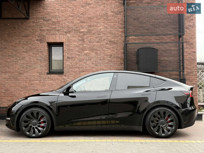Позашляховик / Кросовер Tesla Model Y 2023 в Києві фото 12 Позашляховик / Кросовер Tesla Model Y 2023 в Києві