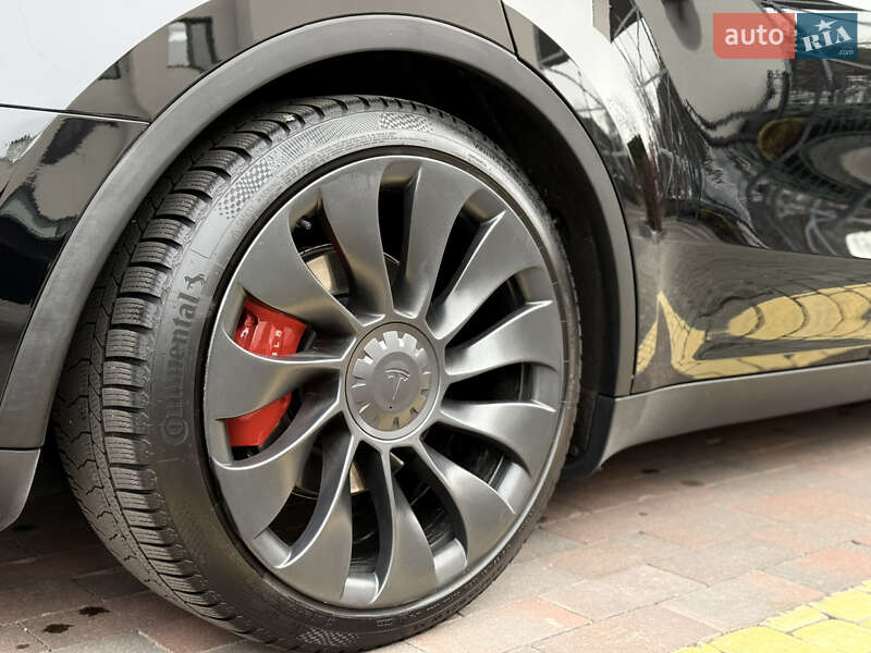Позашляховик / Кросовер Tesla Model Y 2023 в Києві фото 19 Позашляховик / Кросовер Tesla Model Y 2023 в Києві