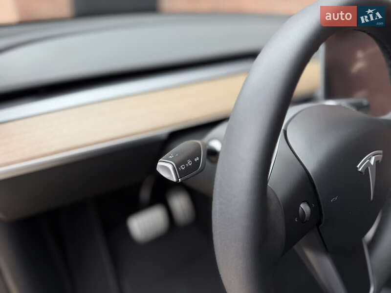 Позашляховик / Кросовер Tesla Model Y 2023 в Києві фото 38 Позашляховик / Кросовер Tesla Model Y 2023 в Києві