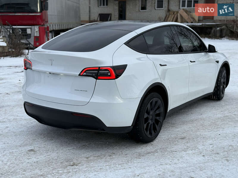 Внедорожник / Кроссовер Tesla Model Y 2022 в Киеве
