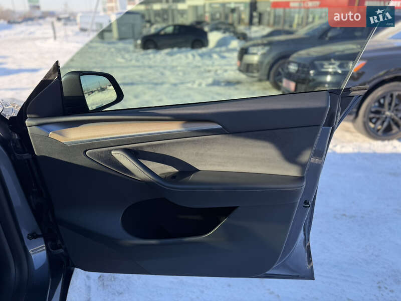 Внедорожник / Кроссовер Tesla Model Y 2023 в Львове фото 30 Внедорожник / Кроссовер Tesla Model Y 2023 в Львове