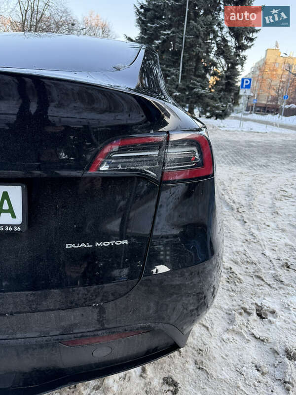 Позашляховик / Кросовер Tesla Model Y 2024 в Дніпрі фото 10 Позашляховик / Кросовер Tesla Model Y 2024 в Дніпрі