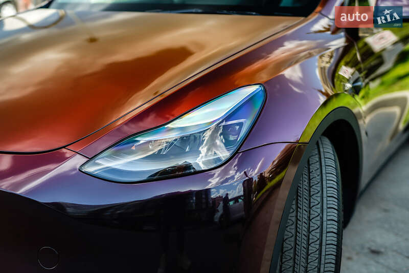 Внедорожник / Кроссовер Tesla Model Y 2024 в Львове