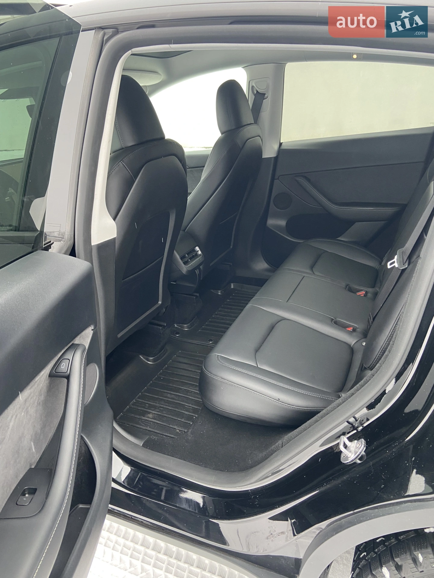 2023 Tesla Model Y - мініатюра 10