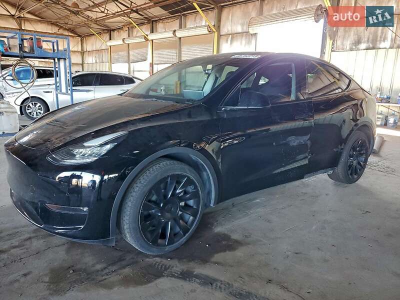Tesla Model Y 2022