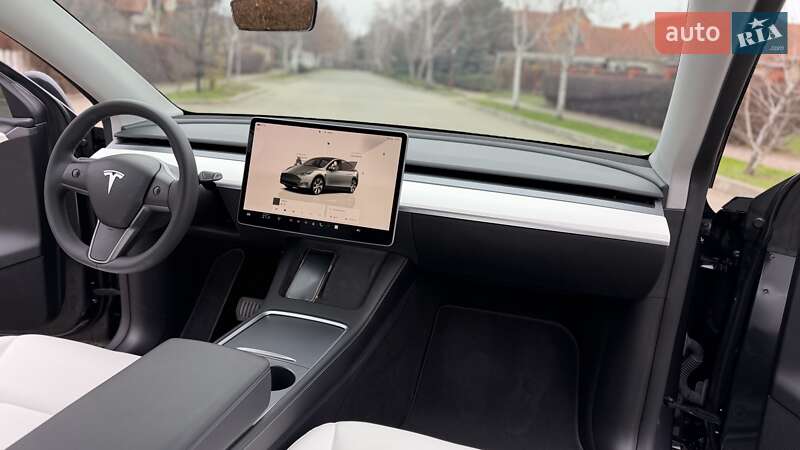 Внедорожник / Кроссовер Tesla Model Y 2024 в Одессе фото 16 Внедорожник / Кроссовер Tesla Model Y 2024 в Одессе