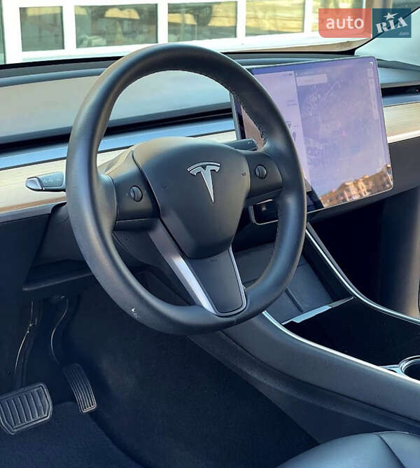 Внедорожник / Кроссовер Tesla Model Y 2020 в Киеве фото 2 Внедорожник / Кроссовер Tesla Model Y 2020 в Киеве