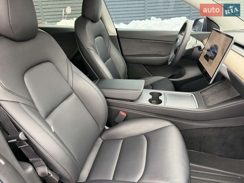 Внедорожник / Кроссовер Tesla Model Y 2022 в Ивано-Франковске