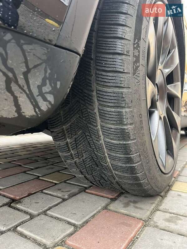 Внедорожник / Кроссовер Tesla Model Y 2023 в Кременчуге