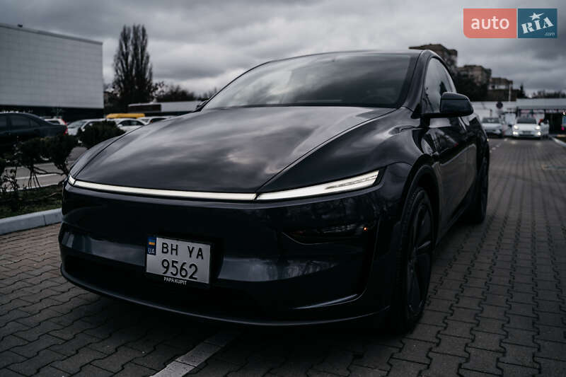 Внедорожник / Кроссовер Tesla Model Y 2025 в Одессе