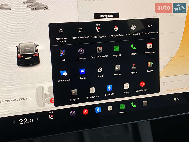 Внедорожник / Кроссовер Tesla Model Y 2024 в Киеве