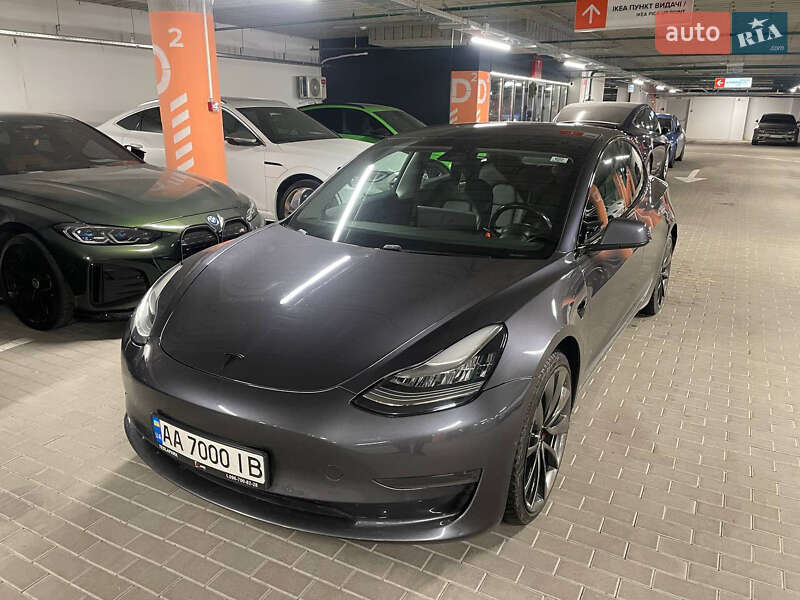 Внедорожник / Кроссовер Tesla Model Y 2019 в Киеве фото 12 Внедорожник / Кроссовер Tesla Model Y 2019 в Киеве