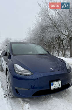 Позашляховик / Кросовер Tesla Model Y 2022 в Львові