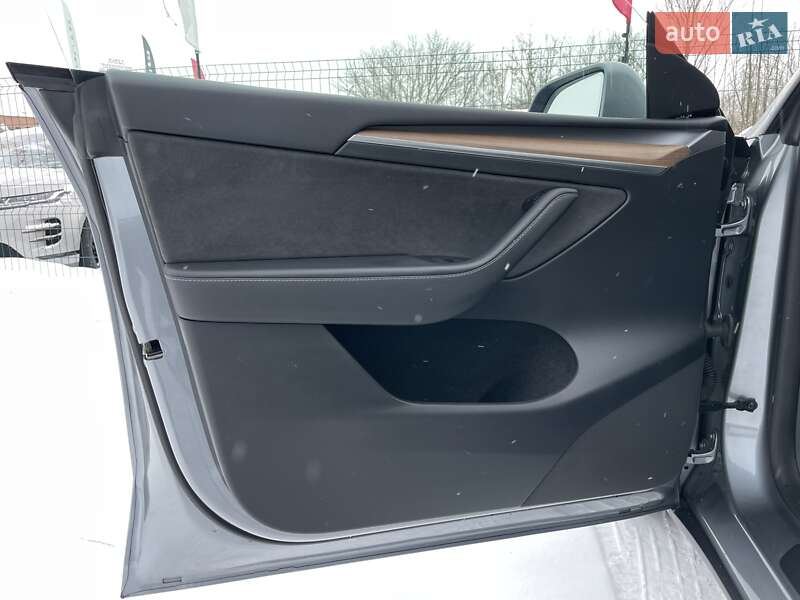 Внедорожник / Кроссовер Tesla Model Y 2024 в Бердичеве фото 24 Внедорожник / Кроссовер Tesla Model Y 2024 в Бердичеве