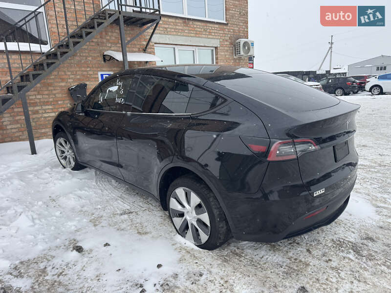 Позашляховик / Кросовер Tesla Model Y 2023 в Луцьку фото 2 Позашляховик / Кросовер Tesla Model Y 2023 в Луцьку