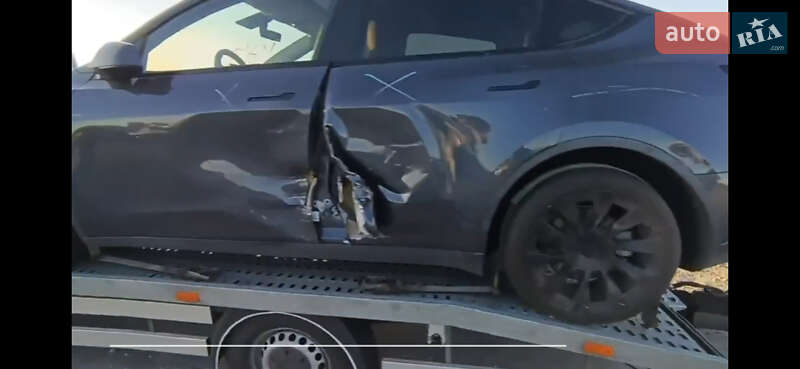 Позашляховик / Кросовер Tesla Model Y 2020 в Харкові фото 11 Позашляховик / Кросовер Tesla Model Y 2020 в Харкові