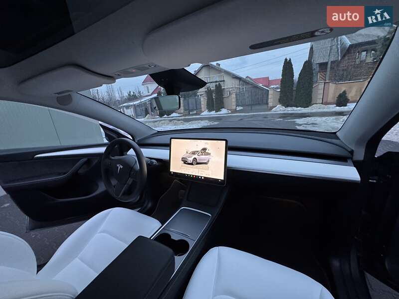 Позашляховик / Кросовер Tesla Model Y 2024 в Ужгороді фото 25 Позашляховик / Кросовер Tesla Model Y 2024 в Ужгороді