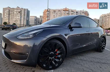 Внедорожник / Кроссовер Tesla Model Y 2022 в Киеве
