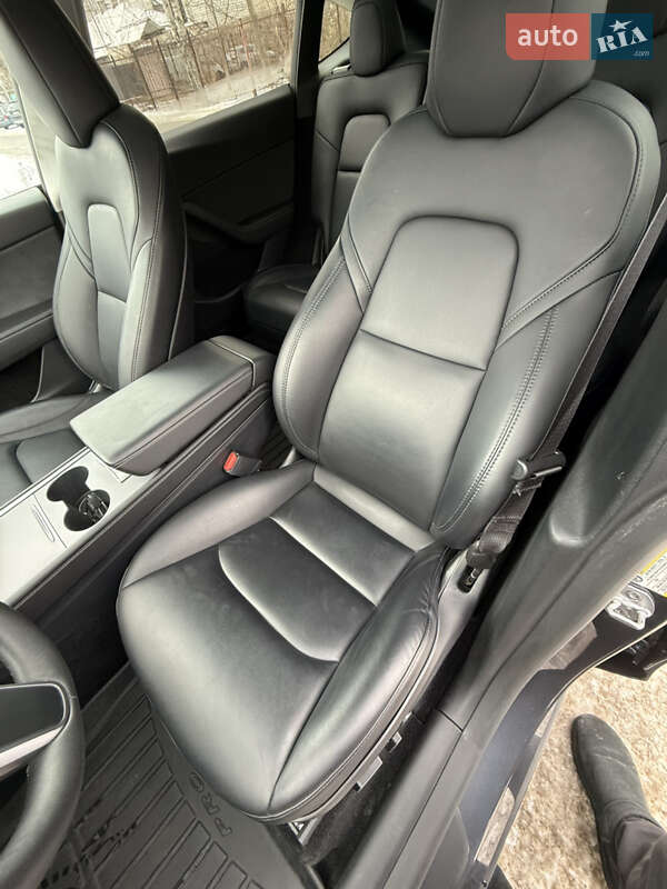 Позашляховик / Кросовер Tesla Model Y 2023 в Черкасах