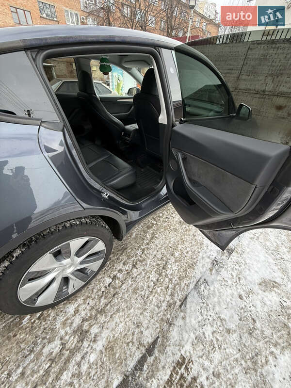 Позашляховик / Кросовер Tesla Model Y 2023 в Черкасах