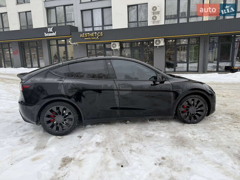 Внедорожник / Кроссовер Tesla Model Y 2022 в Львове фото 8 Внедорожник / Кроссовер Tesla Model Y 2022 в Львове