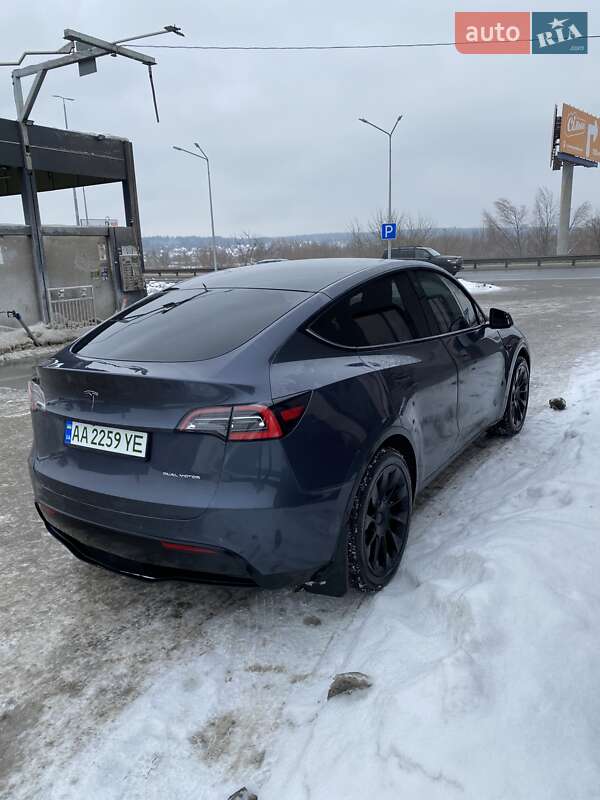 Позашляховик / Кросовер Tesla Model Y 2020 в Києві фото 6 Позашляховик / Кросовер Tesla Model Y 2020 в Києві
