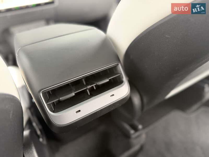 Позашляховик / Кросовер Tesla Model Y 2023 в Трускавці фото 52 Позашляховик / Кросовер Tesla Model Y 2023 в Трускавці