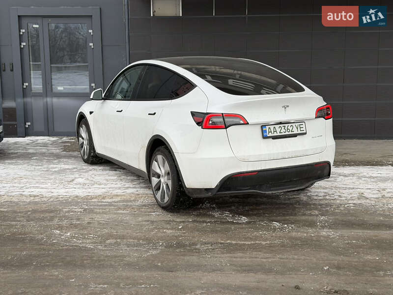 Позашляховик / Кросовер Tesla Model Y 2023 в Києві