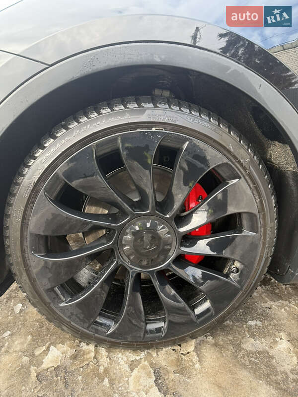 Позашляховик / Кросовер Tesla Model Y 2022 в Дніпрі