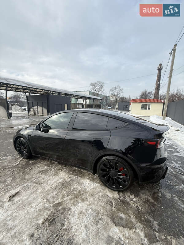 Позашляховик / Кросовер Tesla Model Y 2022 в Дніпрі