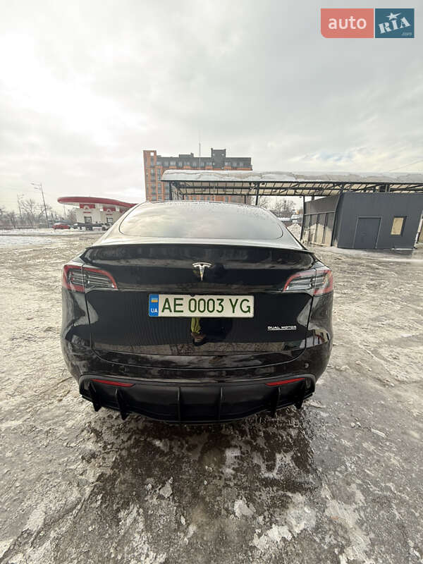 Позашляховик / Кросовер Tesla Model Y 2022 в Дніпрі