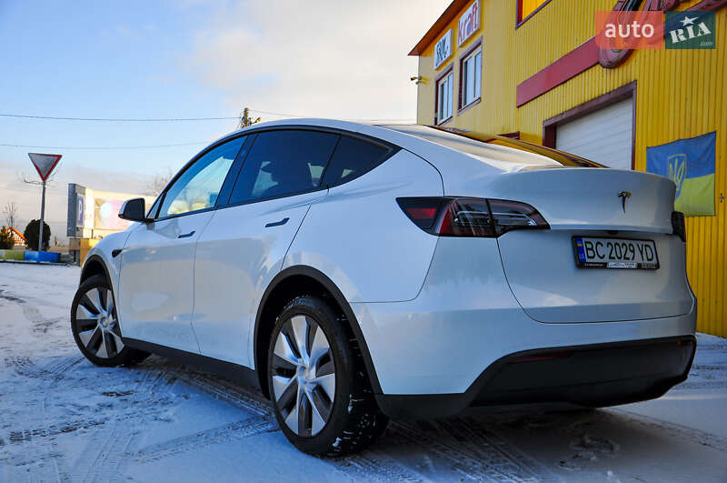 Позашляховик / Кросовер Tesla Model Y 2024 в Трускавці фото 11 Позашляховик / Кросовер Tesla Model Y 2024 в Трускавці