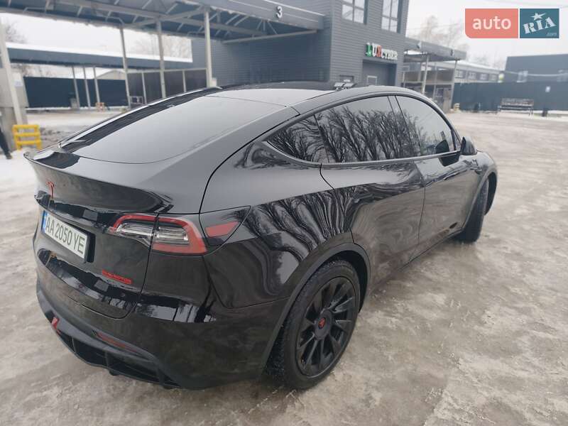 Внедорожник / Кроссовер Tesla Model Y 2021 в Киеве