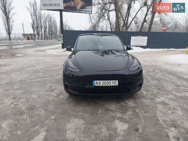 Внедорожник / Кроссовер Tesla Model Y 2021 в Киеве