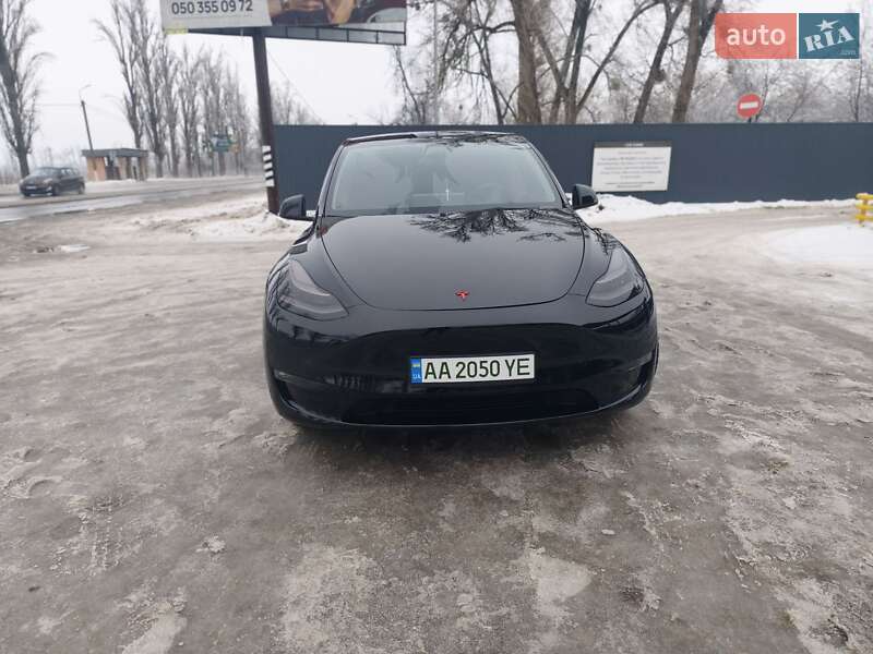 Внедорожник / Кроссовер Tesla Model Y 2021 в Киеве